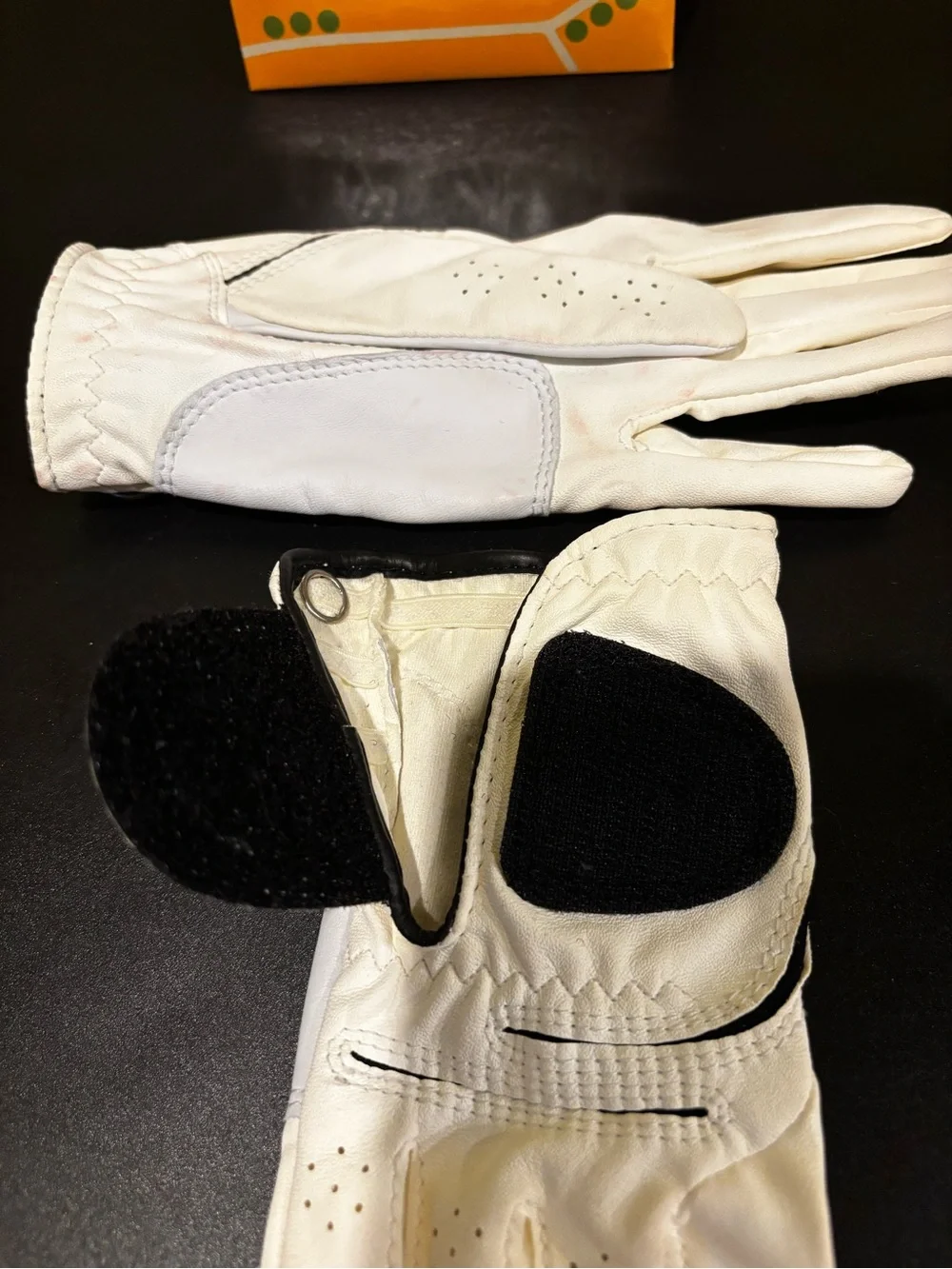FootJoy WeatherSof Men's Golf Gloves Pair Size LM White/Black Leather Blend